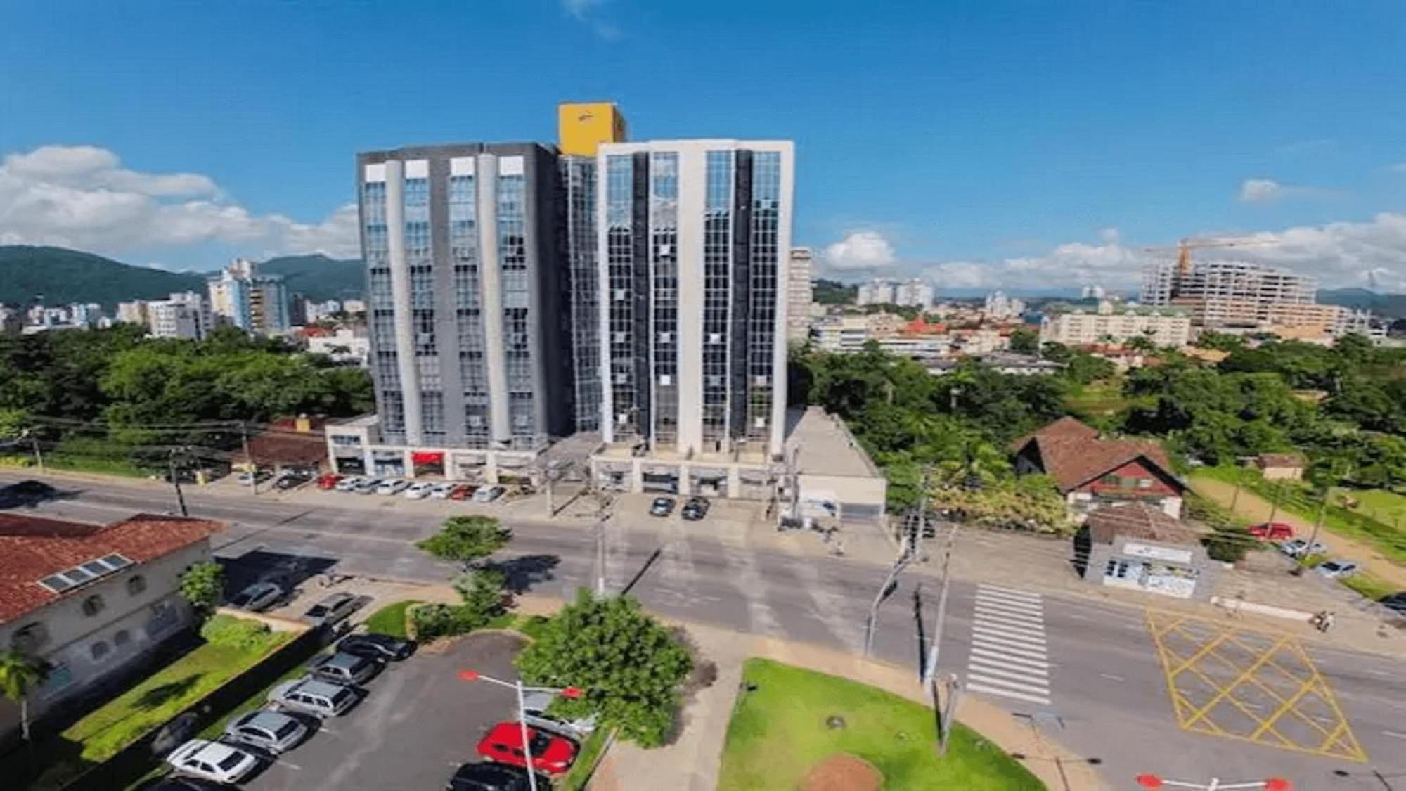 Villa Saint Sebastian Flat 603- Com Hidro! Ate 3 Pessoas, Duplex, No Centro Jaraguá do Sul Exterior foto